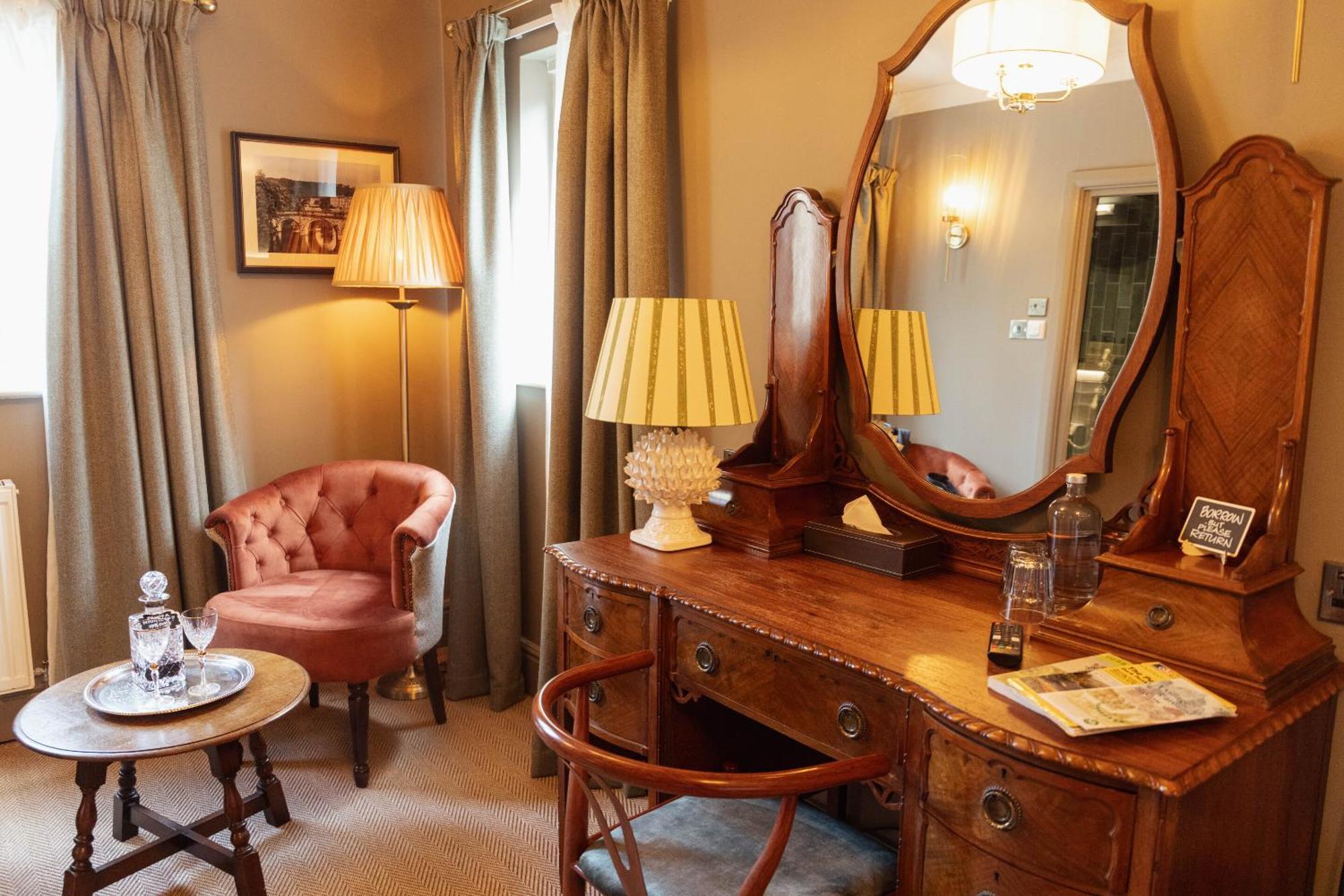 The Devonshire Arms Hotel Baslow Bilik gambar